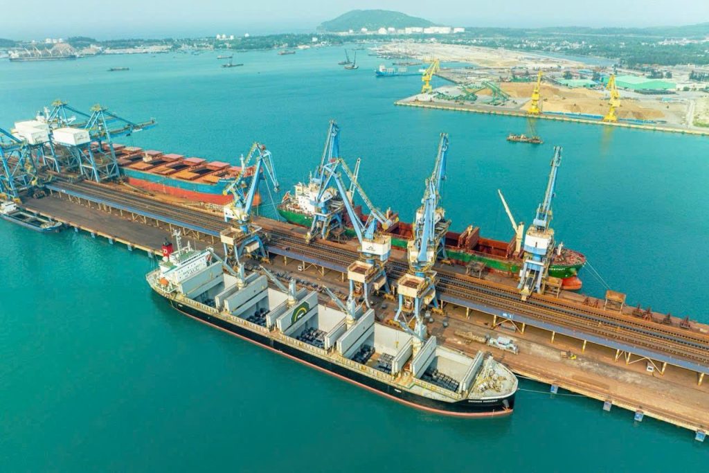 Chuyển Đổi Số Mở Ra Cơ Hội Mới Cho Logistics Quảng Ngãi