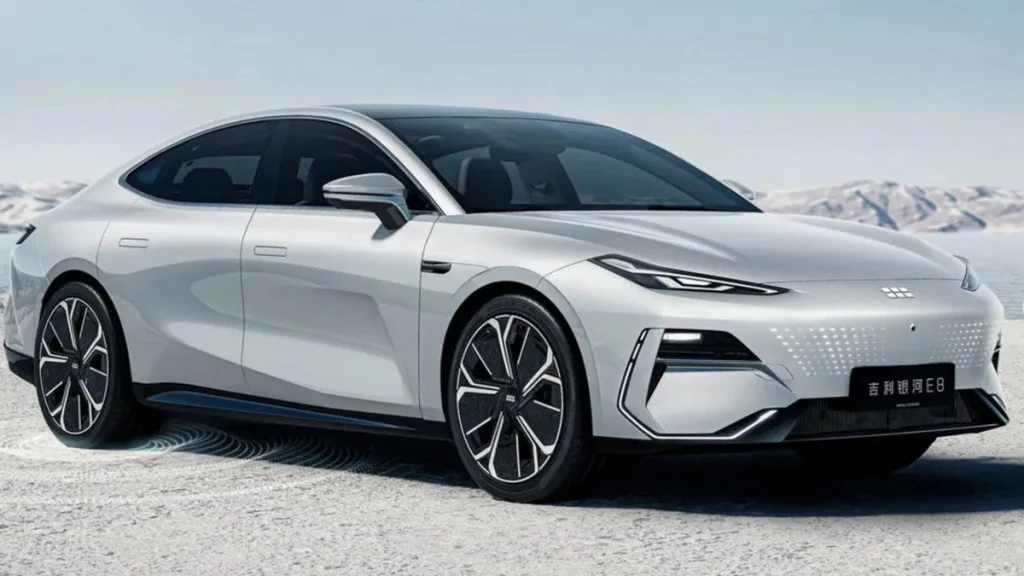 Xe điện chạy 1 triệu km mới hỏng pin, mỗi lần sạc đủ đi Hà Nội - Quảng Ngãi
