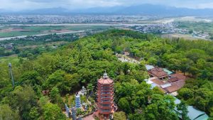 Núi Thiên Ấn – Điểm Đến Tâm Linh Nổi Tiếng Của Quảng Ngãi